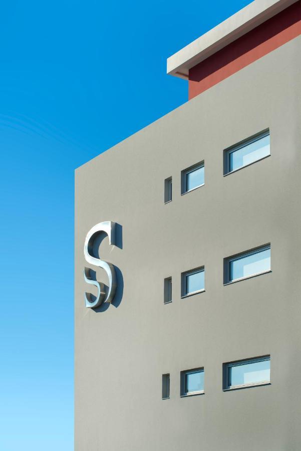 Semiramis Hotell 4*