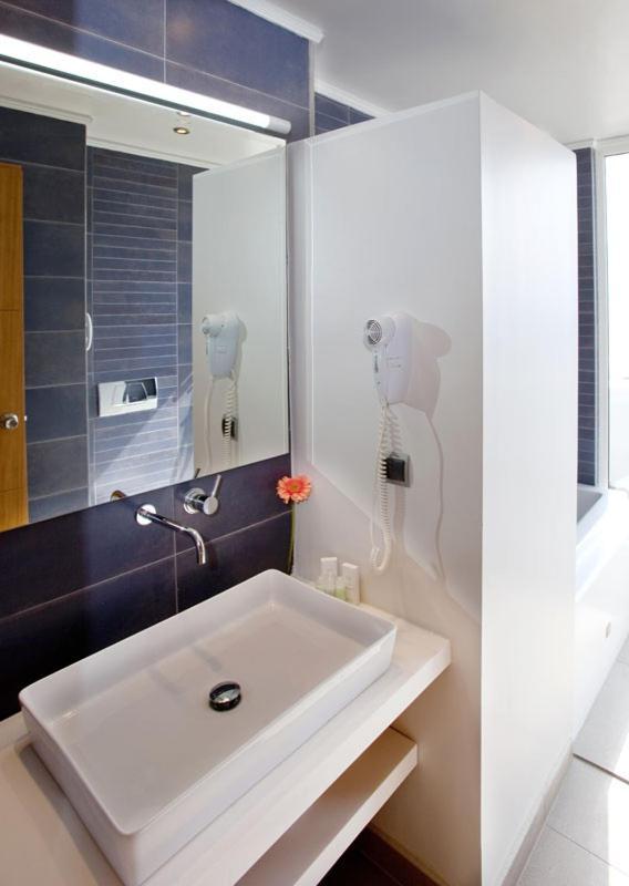 Hotell Semiramis 4*