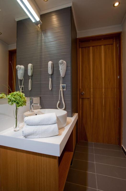 Hotell Semiramis 4*
